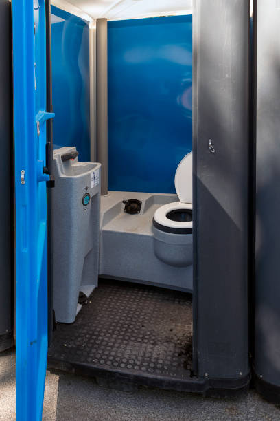 Best High-end porta potty rental  in Lanster, CA